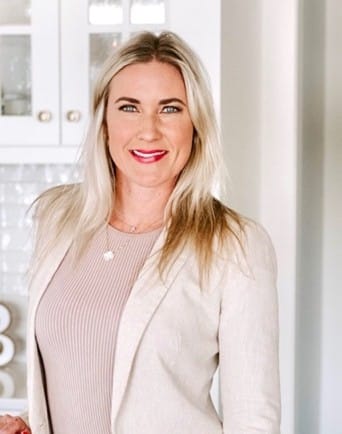 Lindsey Barrett - Board Member